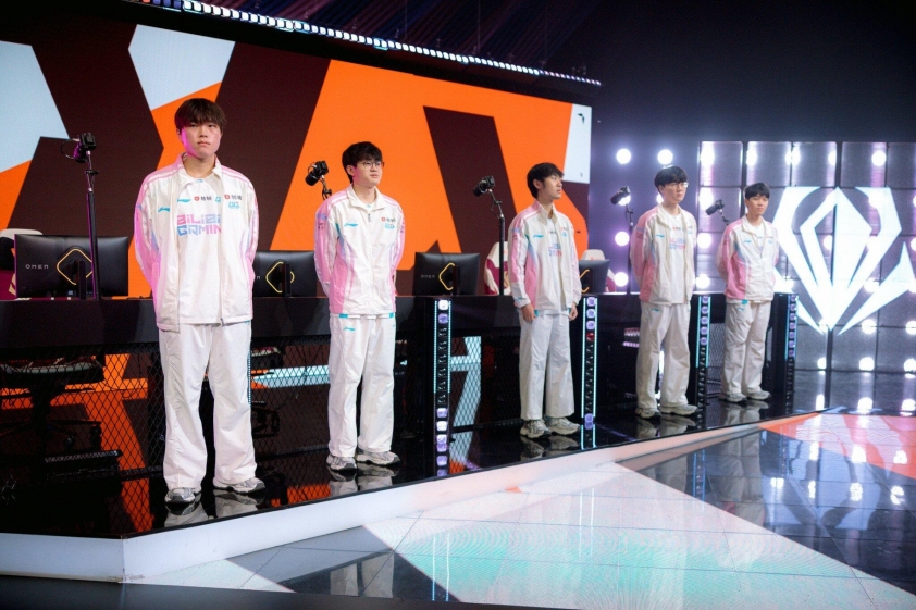 BLG hủy diệt JDG, gặp G2 tại chung kết 810472